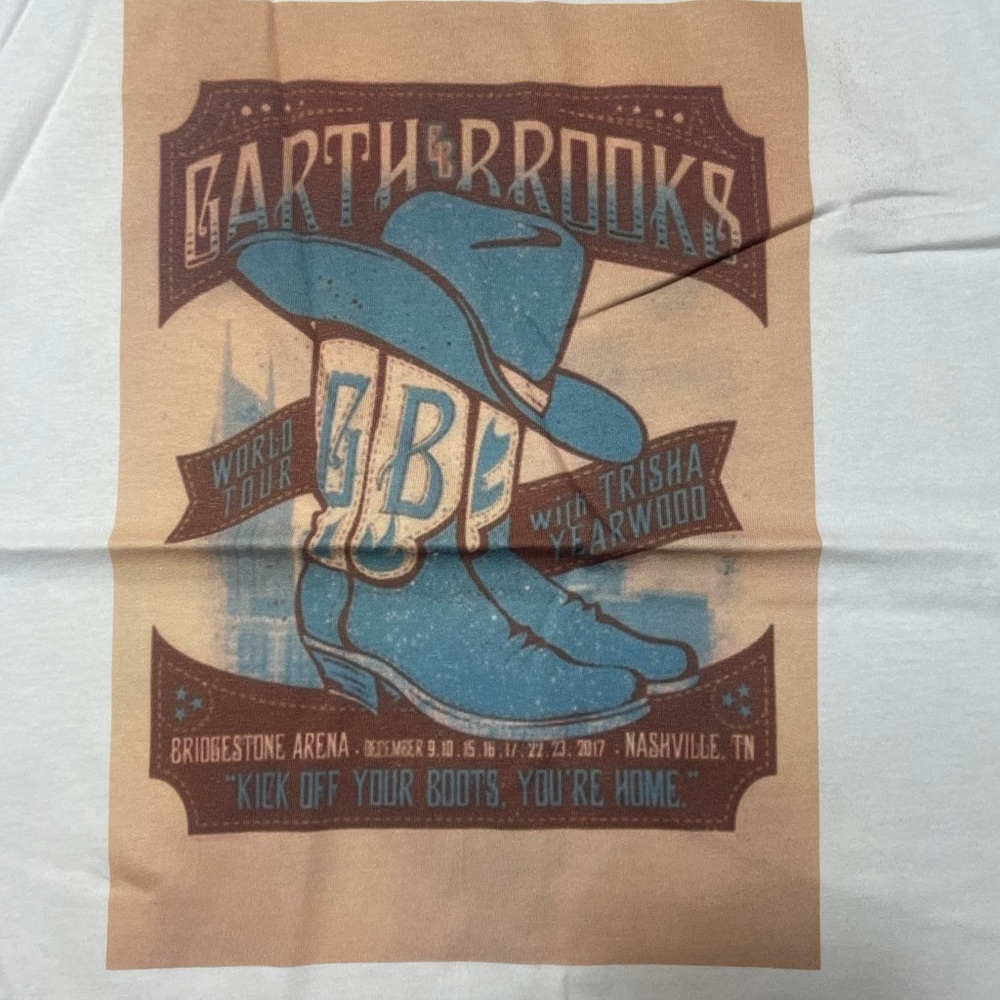 Garth brooks T-shirt